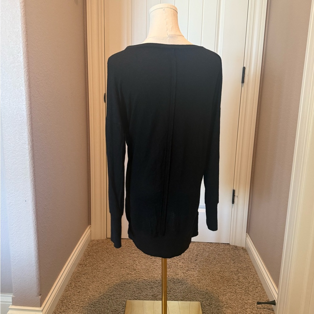 Gibson Black Long Sleeve Women's Lightweight Sweater - Picture 3 of 4